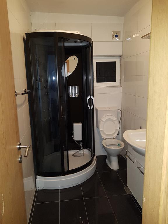 Apartman 4 Kilometar To City Centar Split Zewnętrze zdjęcie
